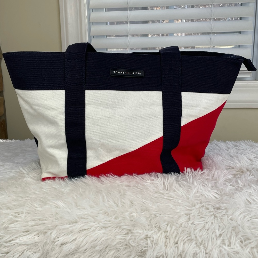 TOMMY HILFIGER ~ TH Flag Tote ~ Navy/Red/White ~ NWT!